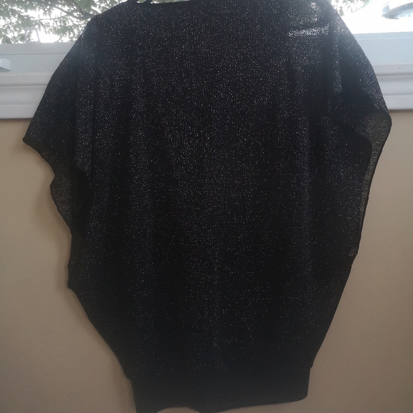 Dressy top - Picture 2 of 2